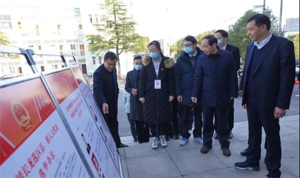 20211218（人大要闻）依法组织县乡人大换届选举投票工作.jpg
