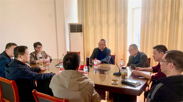 县人大常委会开展县法院现代化诉讼服务体系建设情况调研