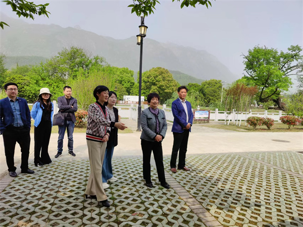 市人大常委会副主任王家莹来青开展《池州市爱国卫生工作条例（草案）》初审调研